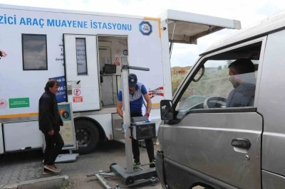 Oltu&rsquo;da gezici ara&ccedil; muayene aracı ara&ccedil; sahiplerine b&uuml;y&uuml;k kolaylık sağlıyor
