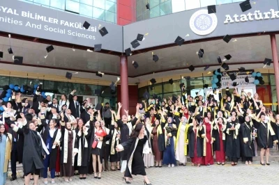 Oltu&rsquo;da mezuniyet coşkusu yaşandı
