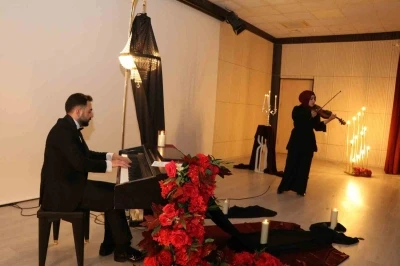 Oltu&rsquo;da piyano resitali b&uuml;y&uuml;k beğeni topladı
