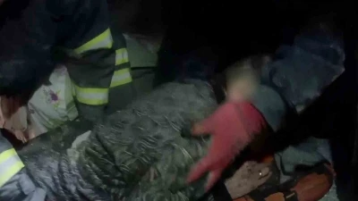 &Ouml;l&uuml;mle yaşam arasındaki nefes kesen m&uuml;cadele kamerada
