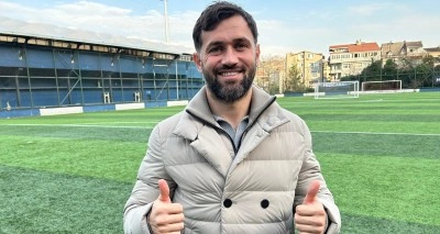 &Ouml;mer Bayram: "Van Dijk&rsquo;ın Galatasaray&rsquo;a gelmesini d&ouml;rt g&ouml;zle bekliyorum"