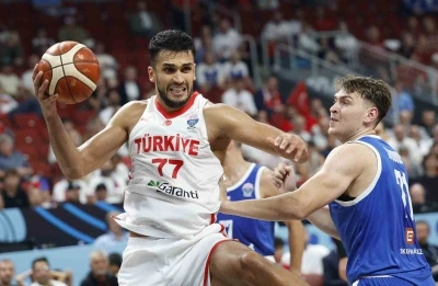 &Ouml;mer Faruk Yurtseven&rsquo;den NBA ekibine 10 g&uuml;nl&uuml;k imza
