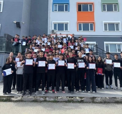 OM&Uuml;SEM lise &ouml;ğrencilerine eğitim verdi: 116 &ouml;ğrenci sertifikasını aldı
