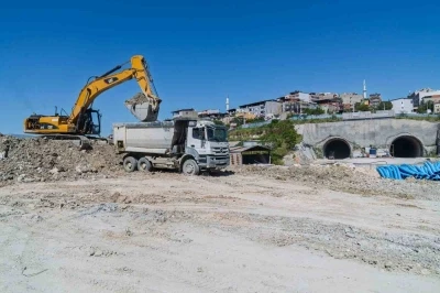 Onat T&uuml;neli&rsquo;nde &ccedil;alışmalar s&uuml;r&uuml;yor
