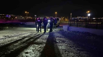 &Ouml;nce darbettiler, ardından tabancayla vurup ka&ccedil;tılar: 1 ağır yaralı
