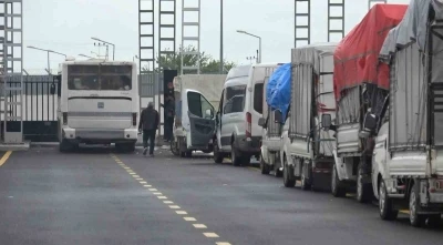 &Ouml;nc&uuml;pınar&rsquo;da Suriyelilerin d&ouml;n&uuml;ş yoğunluğu s&uuml;r&uuml;yor
