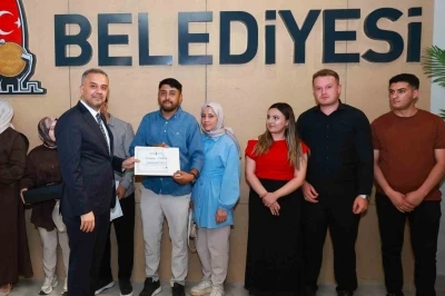 Onikişubat Belediyesi Evlilik Okulu&rsquo;nun ilk mezunları sertifikalarını aldı
