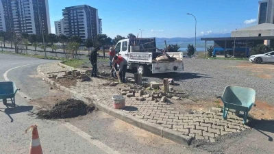 Onikişubat Belediyesi&rsquo;nden 9 farklı mahallede eş zamanlı kaldırım ve yol &ccedil;alışması
