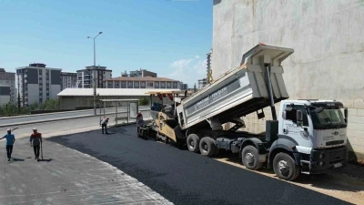 Onikişubat Belediyesi’nden asfalt atağı
