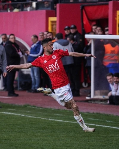 Onur Eriş Elazığspor&rsquo;da
