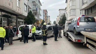 Ordu&rsquo;da alkoll&uuml; s&uuml;r&uuml;c&uuml;n&uuml;n karıştığı kazada 5 kişi yaralandı

