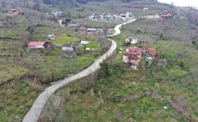 Ordu&rsquo;da beton yol &ccedil;alışmaları devam ediyor
