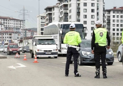 Ordu&rsquo;da bir haftada 17 binden fazla ara&ccedil; ve s&uuml;r&uuml;c&uuml;s&uuml; denetlendi
