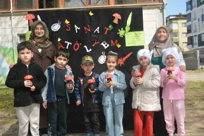 Ordu&rsquo;da minik eller boyama ve ebru sanatıyla buluştu
