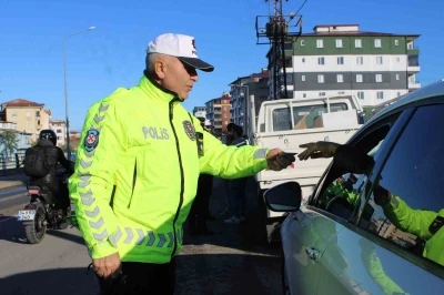 Ordu&rsquo;da polis ekiplerinden trafik denetimleri
