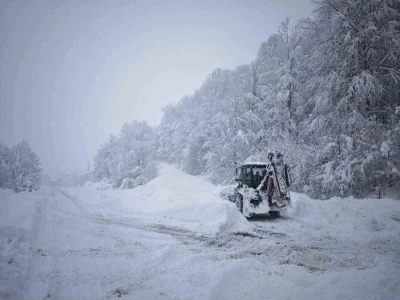 Ordu&rsquo;nun 13 il&ccedil;esinde eğitime kar engeli
