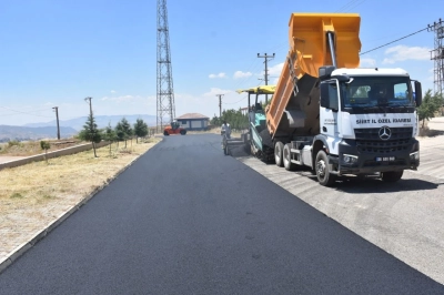 Organize Sanayi B&ouml;lgesi&rsquo;nde Asfalt Mesaisi