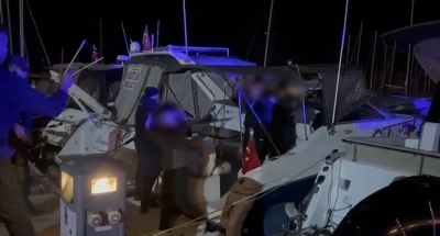 Organize suç örgütü üyeleri yurtdışına kaçarken yakalandı
