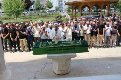Orhan &ouml;ğretmen, doğum g&uuml;n&uuml; ve evlilik yıl d&ouml;n&uuml;m&uuml;nde hayatını kaybetti
