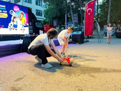 Orhaneli&rsquo;de MobilFest ile bilim dolu gece
