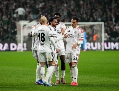 Orkun K&ouml;k&ccedil;&uuml; gollerine devam ediyor
