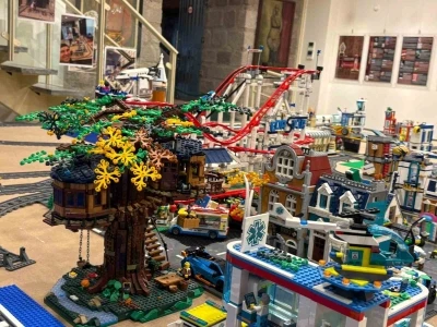 Ortaokul &ouml;ğrencisi olan Batu&rsquo;nun lego şehri m&uuml;zede sergileniyor
