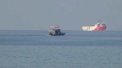 Oru&ccedil; Reis Sismik Araştırma Gemisi Mersin Taşucu a&ccedil;ıklarına demirledi
