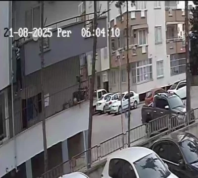 Örümcek gibi binaya tırmanan hırsız: &quot;Ben basit bir kuryeyim&quot;
