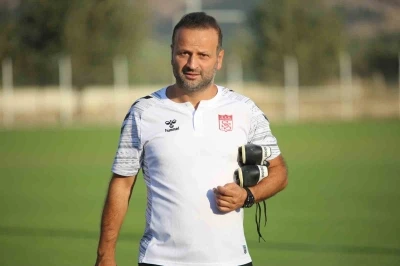 Osman Zeki Korkmaz: &quot;Amed deplasmanı zor geçecek&quot;
