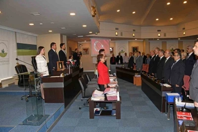 Osmangazi Belediye Başkanı Aydın: &quot;3 milletvekilimizin İsrail tarafından göz altına alınmasını nefret ve şiddetli kınıyoruz&quot;
