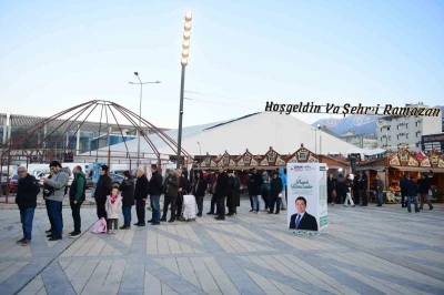 Osmangazi Belediyesi&rsquo;nden kardeşlik sofrası
