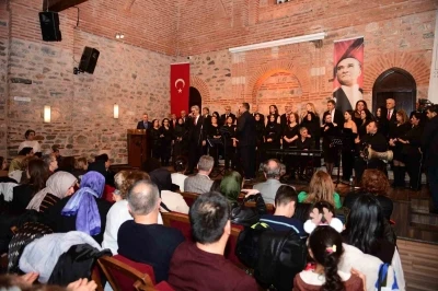 Osmangazi Belediyesi&rsquo;nden t&uuml;rk&uuml;lerle dolu unutulmaz konser
