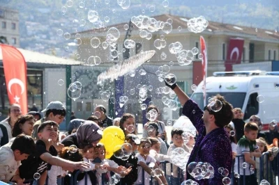 Osmangazi&rsquo;de &ccedil;ocuk karnavalı
