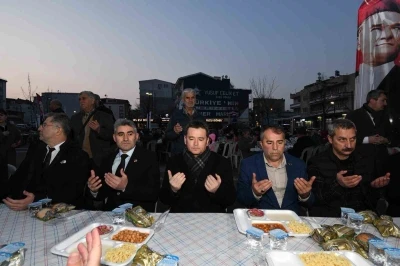 Osmangazi&rsquo;de G&ouml;n&uuml;l sofrası Bağlarbaşı&rsquo;nda kuruldu
