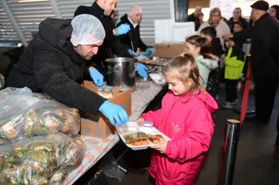 Osmangazi&rsquo;de g&ouml;n&uuml;lleri buluşturan iftar programı
