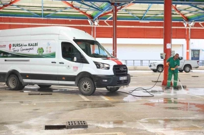 Osmangazi&rsquo;de kurban kesim alanları titizlikle temizleniyor
