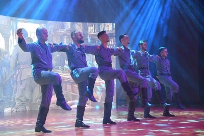 Osmangazi’de &quot;Zaferin Dansı&quot; gösterisi izleyenleri büyüledi
