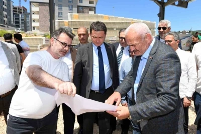 Osmangazi yeni modern pazar alanına kavuşmak i&ccedil;in g&uuml;n sayıyor
