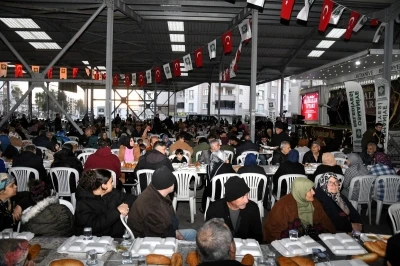 Osmaniye Belediyesi&rsquo;nden "Hep Birlikte Mahalle İftarı" buluşması
