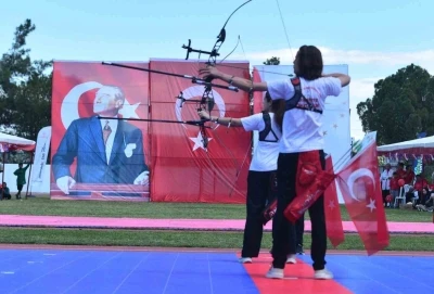 Osmaniye&rsquo;de 19 Mayıs kutlamaları renkli g&ouml;r&uuml;nt&uuml;lere sahne oldu
