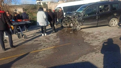 Osmaniye&rsquo;de 7 kişinin yaralandığı kaza kamerada
