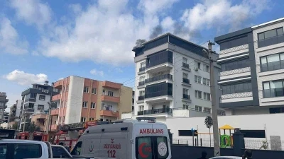 Osmaniye&rsquo;de &ccedil;atı katında &ccedil;ıkan yangın s&ouml;nd&uuml;r&uuml;ld&uuml;
