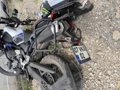Osmaniye&rsquo;de k&ouml;peğe &ccedil;arpan motosikletli ağır yaralandı
