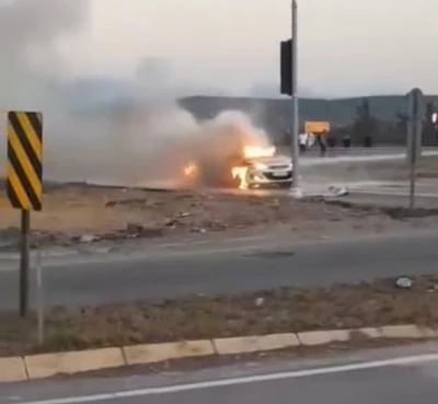 Osmaniye’de otomobil alev topuna döndü
