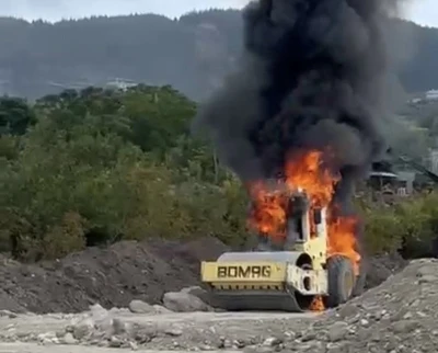 Osmaniye’de şantiyede iş makinasında çıkan yangın söndürüldü

