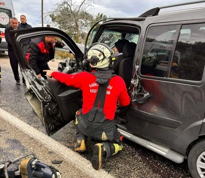 Osmaniye&rsquo;de trafik kazası 1 &ouml;l&uuml; 3 yaralı
