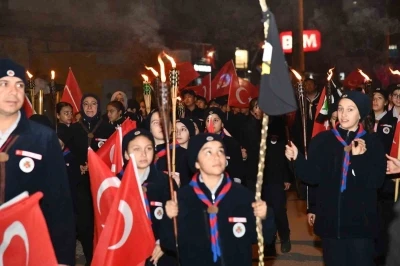 Osmaniye&rsquo;nin kurtuluşu fener alayıyla kutlandı
