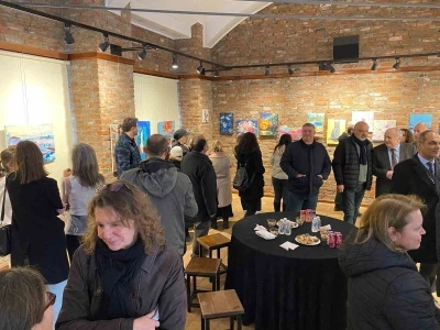 Otizmli ressam Alp Eren Candan&rsquo;ın resim sergisi
