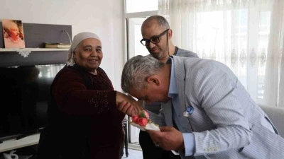 Otizmli ve engelli bireylerin annelerine Anneler G&uuml;n&uuml; ziyareti
