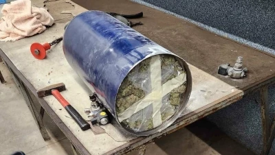 Oto gaz tüplerine gizlenen 70 kilo esrar yakalandı
